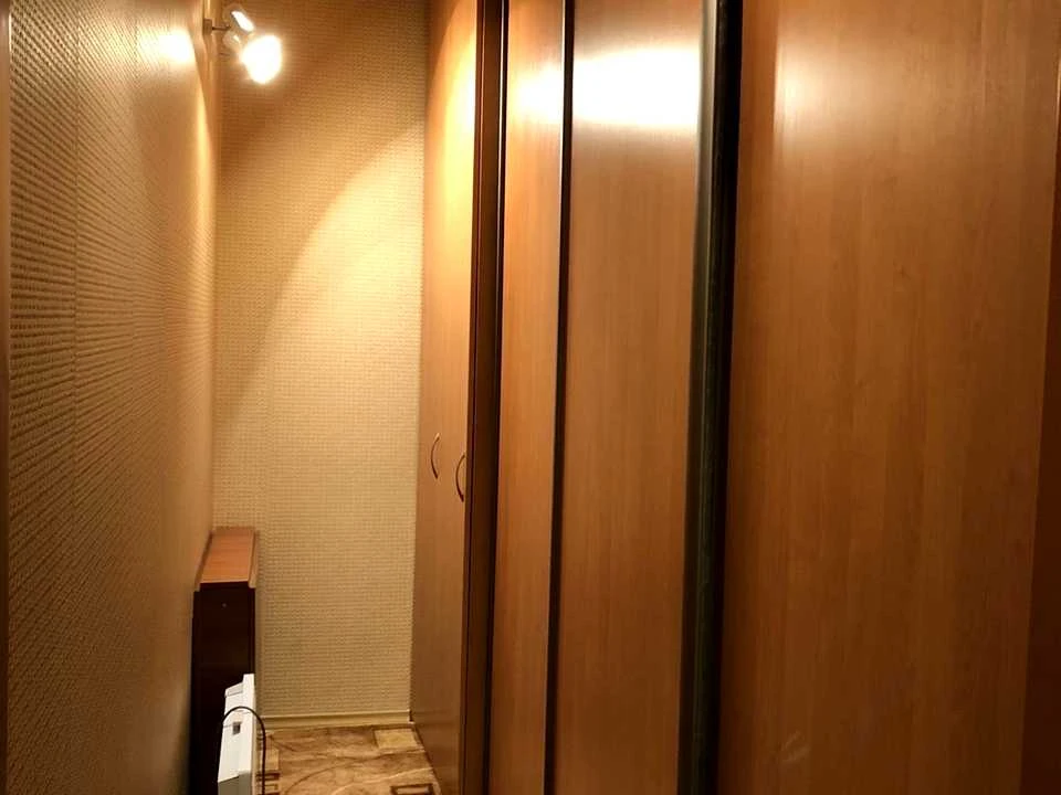 Apartment. Kyiv, Kharkiv Avenue
