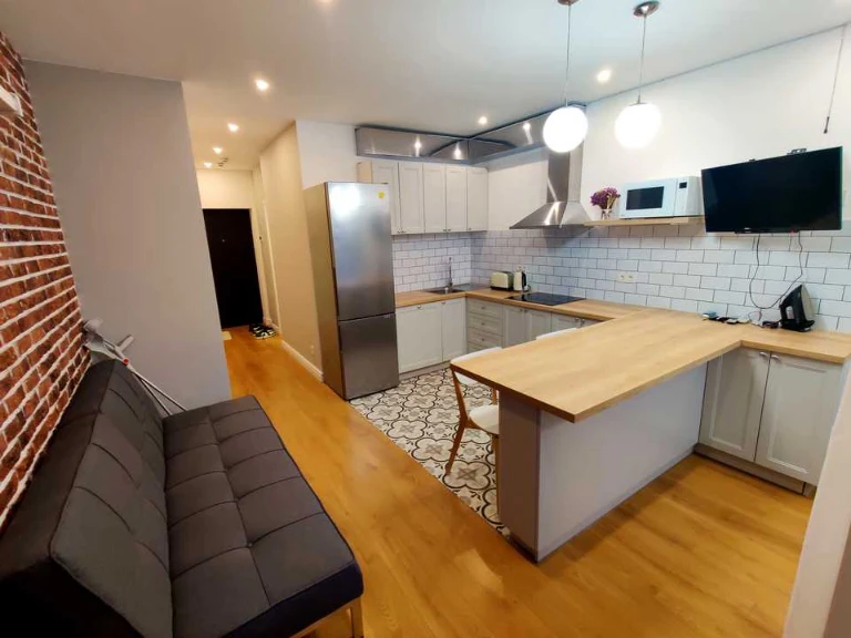 Apartment. Kyiv, Rostislavska St.