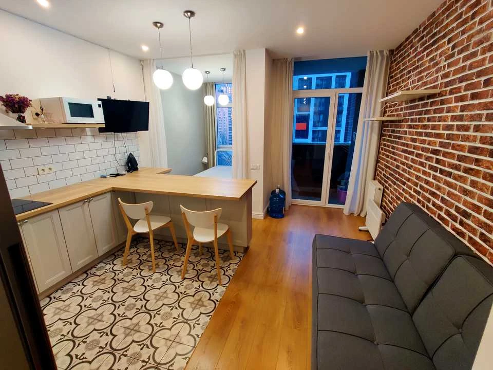 Apartment. Kyiv, Rostislavska St.