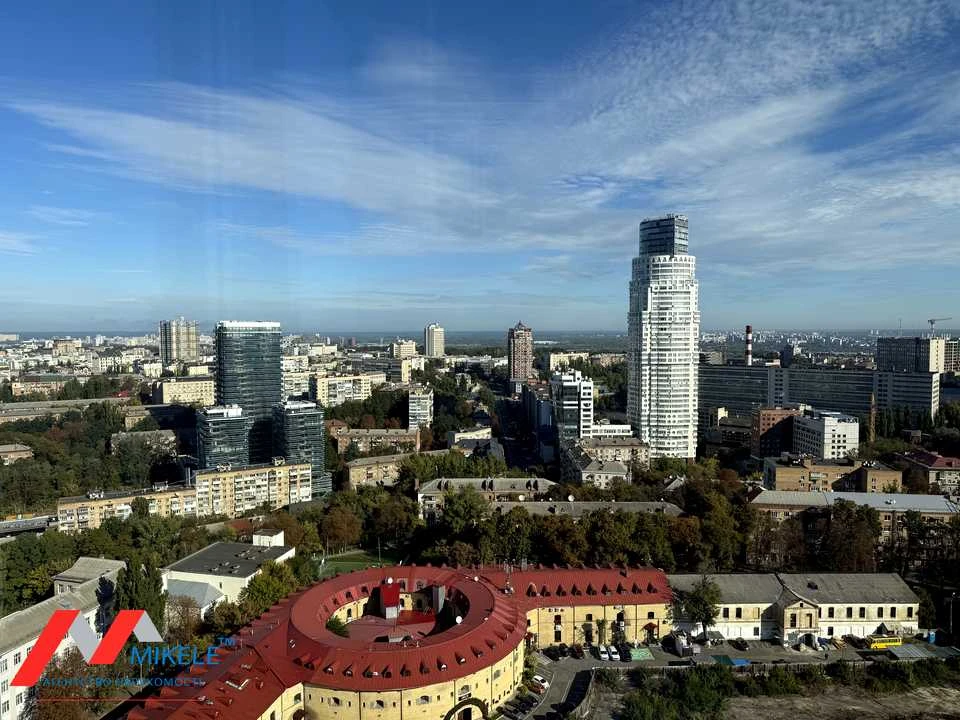 Квартира. Киев, улица Панаса Мирного