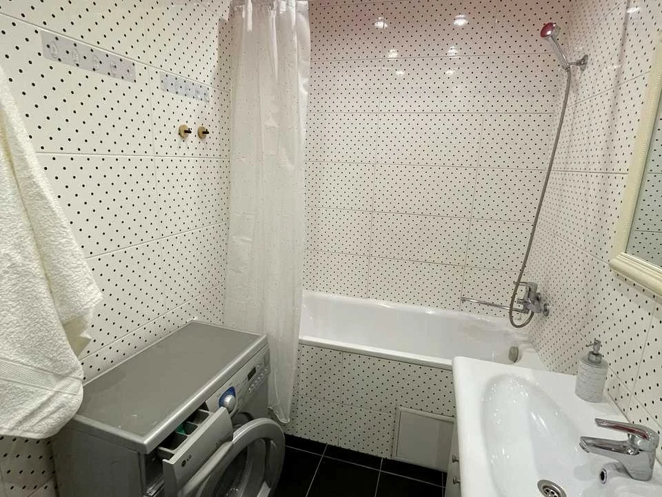 Apartment. Дніpro, Oleksandra Polia St.