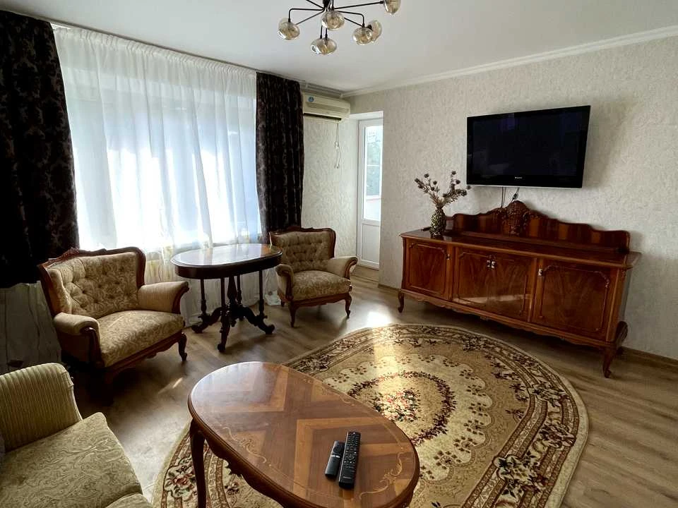 Apartment. Дніpro, Oleksandra Polia St.