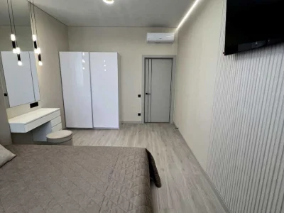Apartment. Kyiv, Berezaysky Prospect.