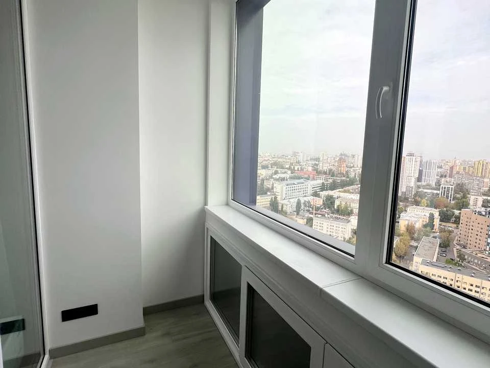 Apartment. Kyiv, Berezaysky Prospect.