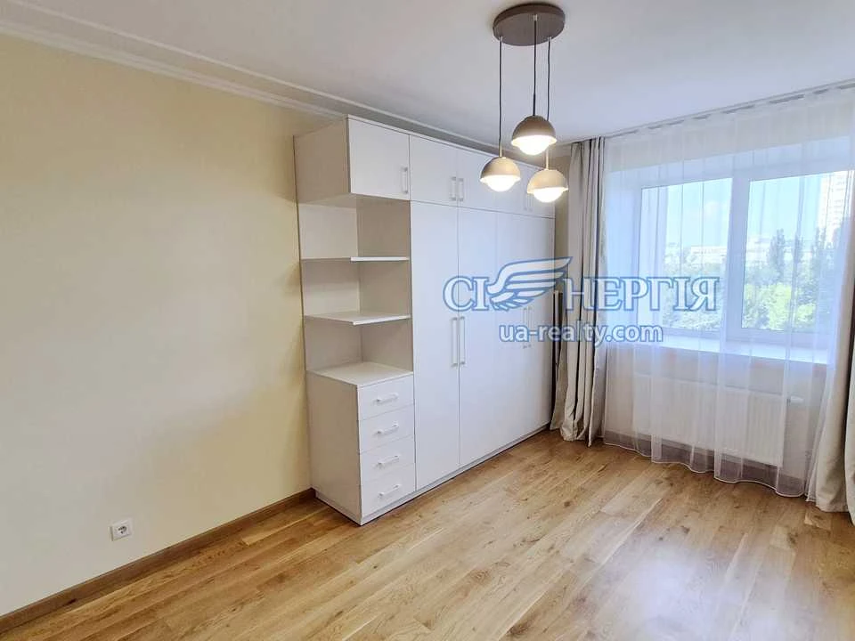 Квартира. Киев, Гарматна ул.