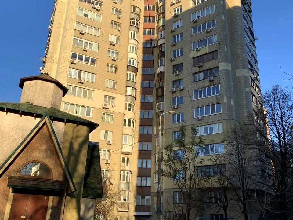 Квартира. Киев, проспект Тракторостроителей