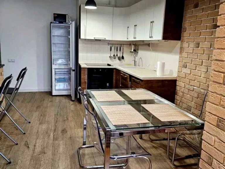 Apartment. Kyiv, Patriarch Mstyslav Skrypynika St.