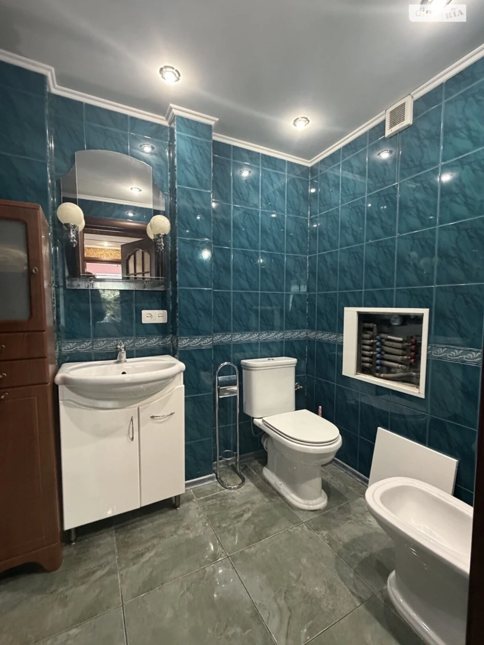 Sale Apartment First of October