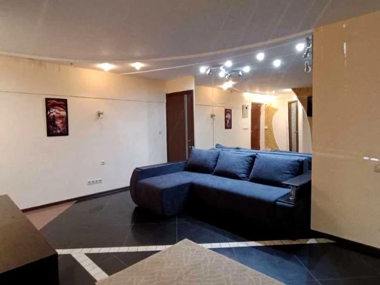 Apartment. Kyiv, Panyasa Myrnoyi St.