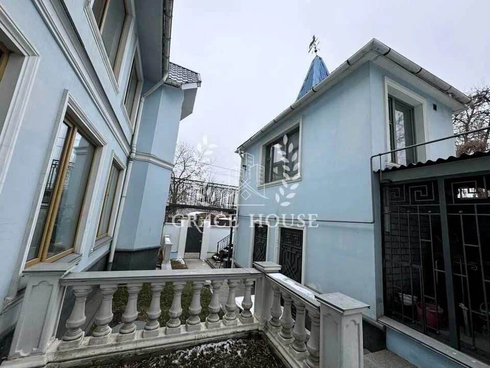 Будинок. Київ, Звіринецька вул.