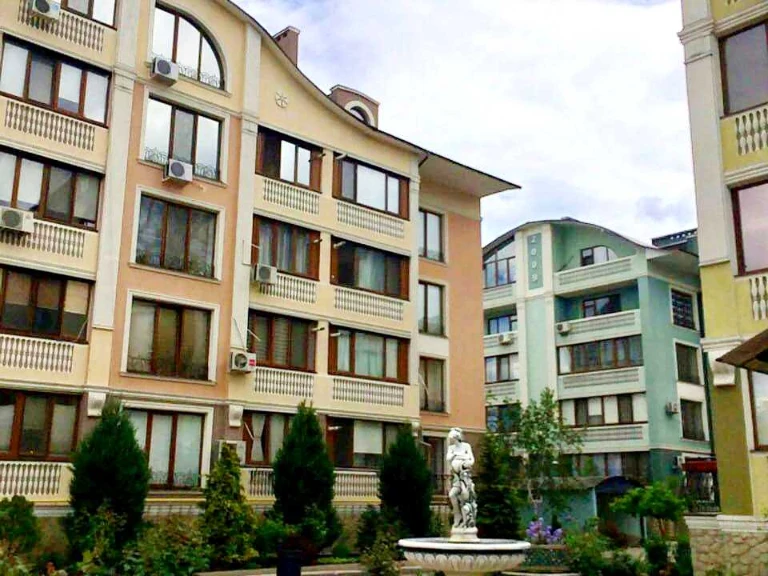 Квартира. Одесса, улица Таирова