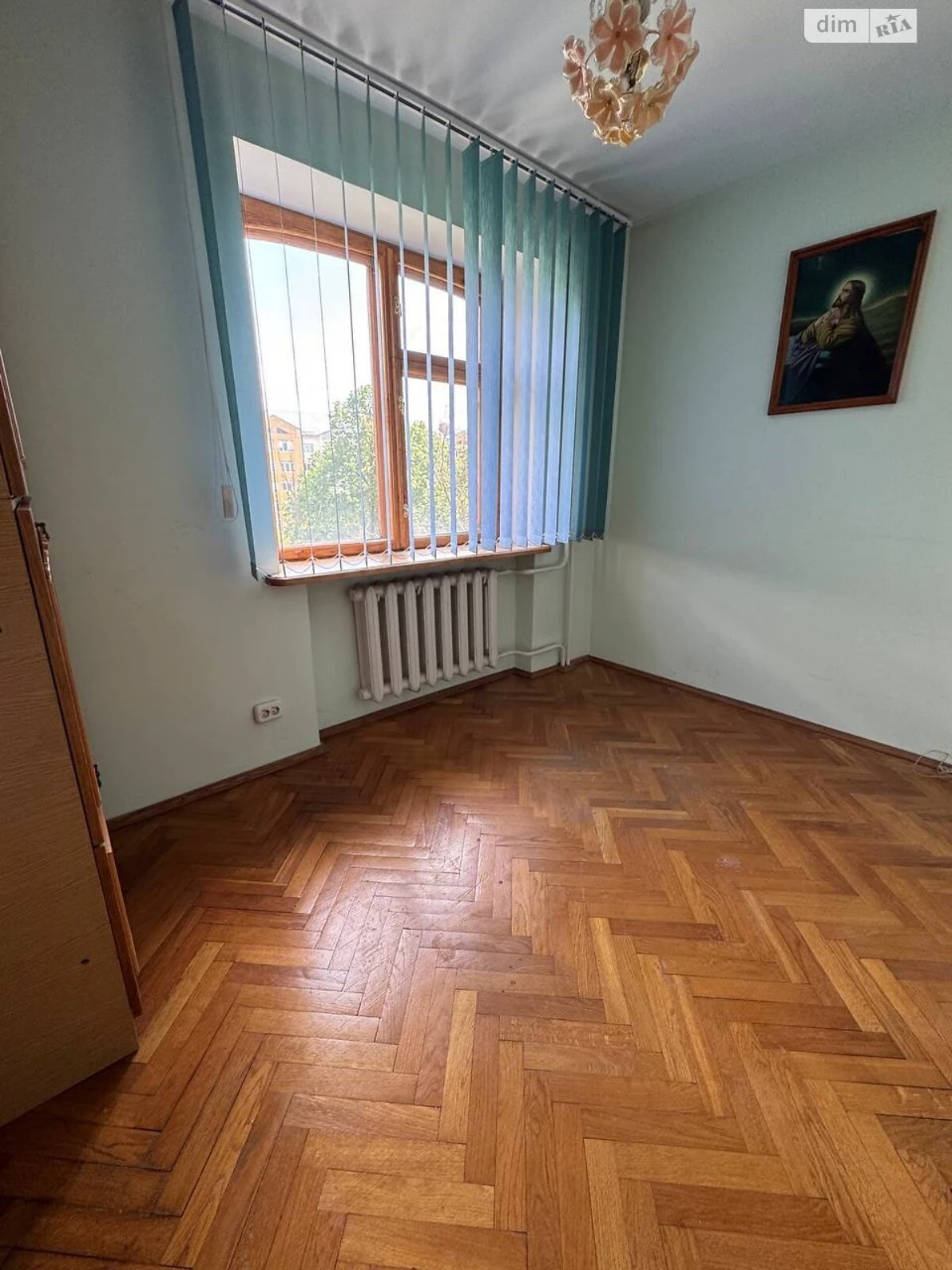 Apartment for Sale, Southern