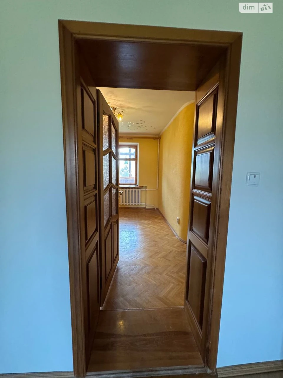 Apartment for Sale, Southern