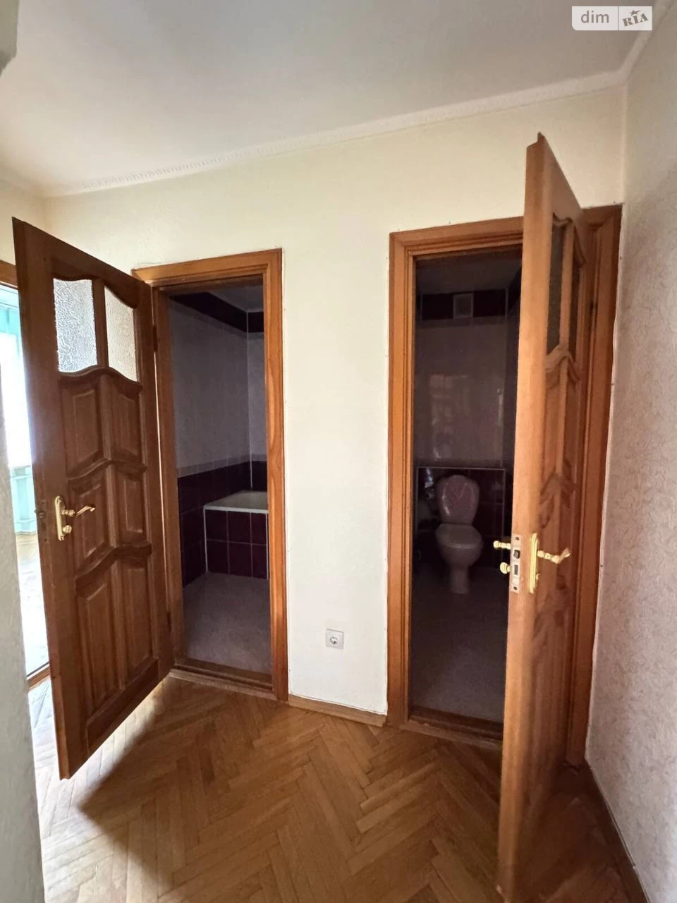 Apartment for Sale, Southern