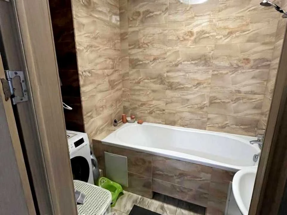 Apartment. Kyiv, Kharkivse shose