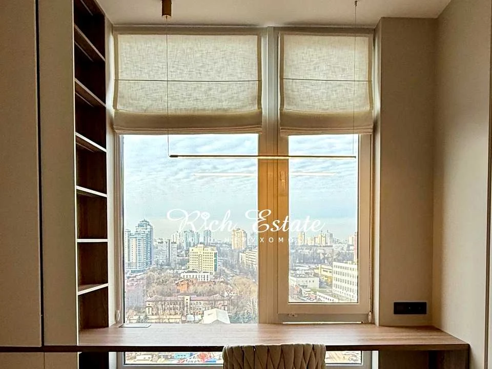 Квартира. Київ, Дегтярівська вул.