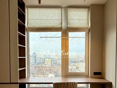 Квартира. Київ, Дегтярівська вул.
