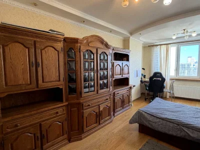 Apartment. Kyiv, Berezaysky Prospect.