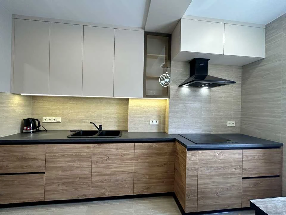 Apartment. Odessa, Boris Litvaka Street