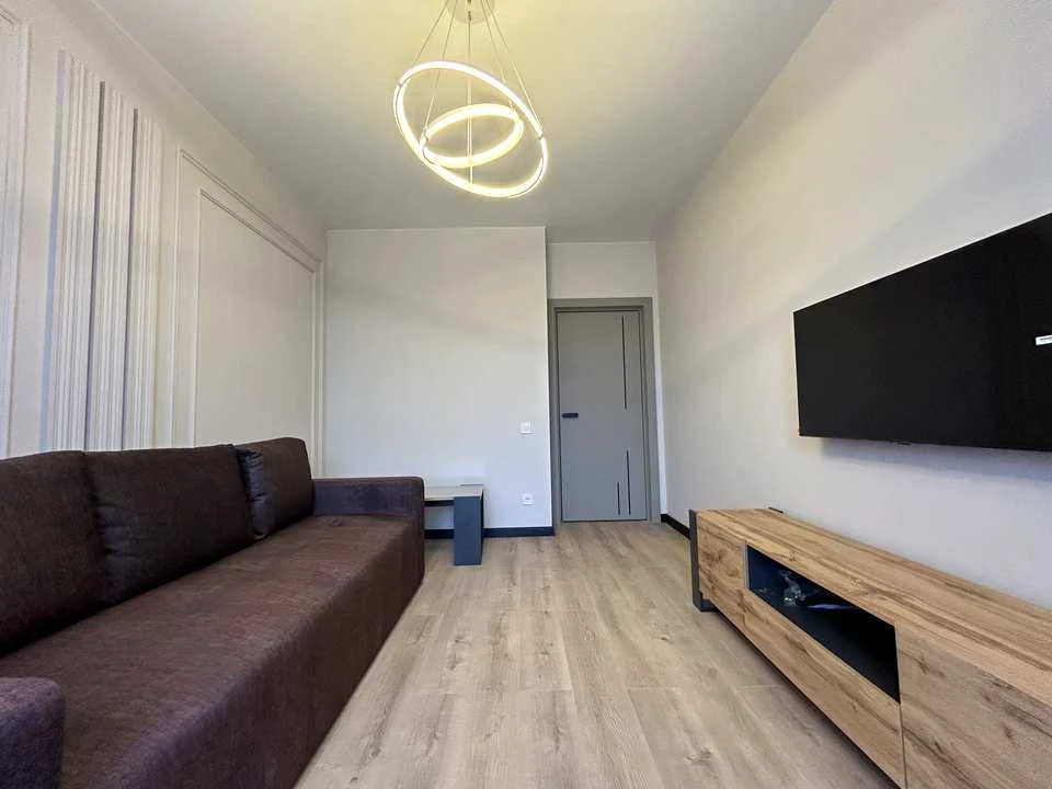 Apartment. Odessa, Boris Litvaka Street