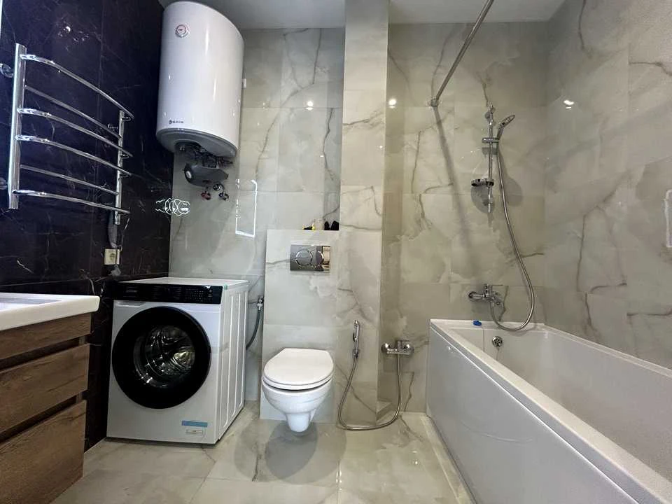 Apartment. Odessa, Boris Litvaka Street