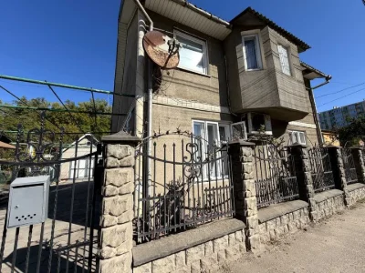 Будинок. Чернівці, Миколаївська вул.