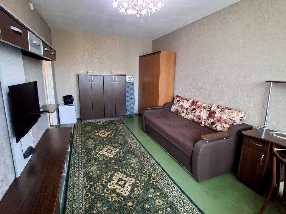 Квартира. Київ, Героїв полку "Азов" вул.