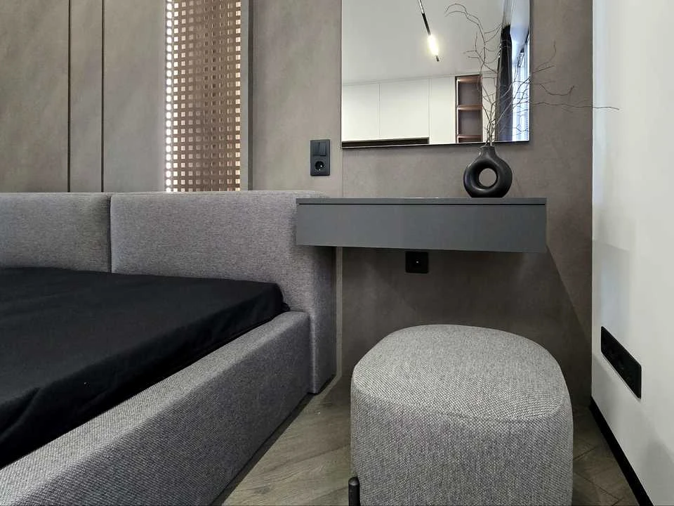 Apartment. Kyiv, Mykhaylo Boychuk St.
