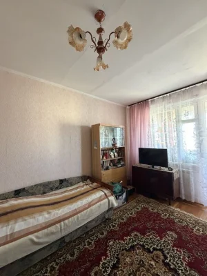 Продається 3-кімнатна квартира р-н Новий