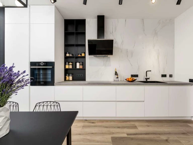 Apartment. Kyiv, Universytetska St.