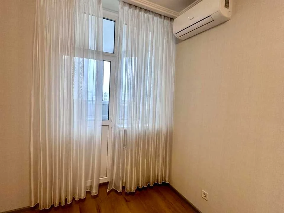 Apartment. Kyiv, Olena Ptichko Street