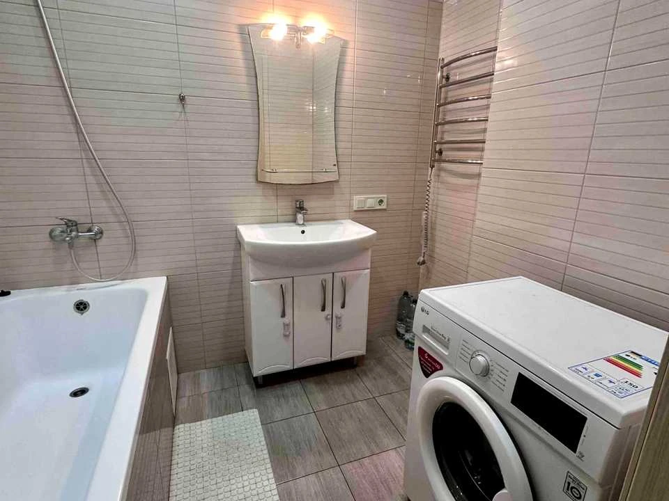 Apartment. Kyiv, Olena Ptichko Street
