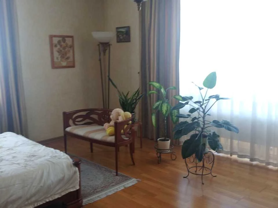 Квартира. Київ, Провіантська вул.