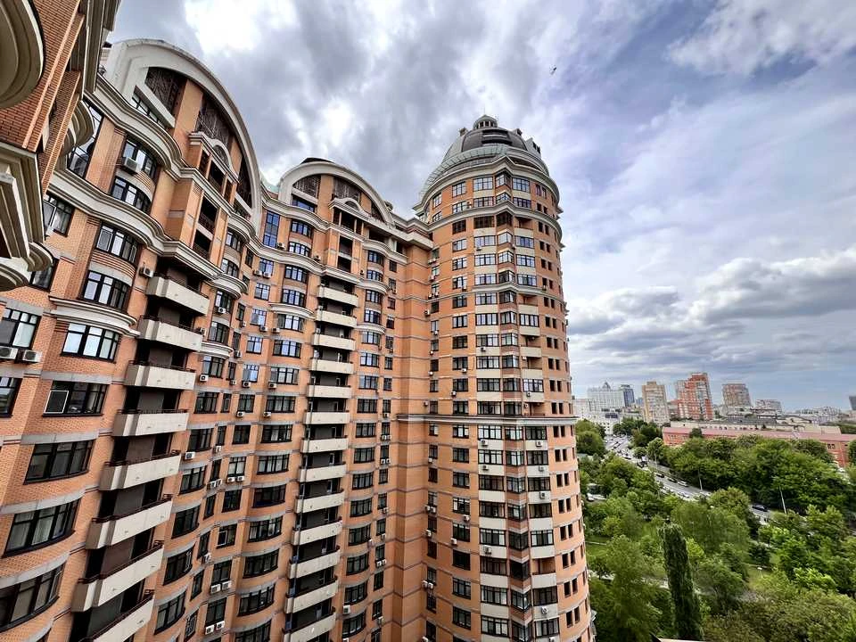 Квартира. Київ, Старонаводницька вул.