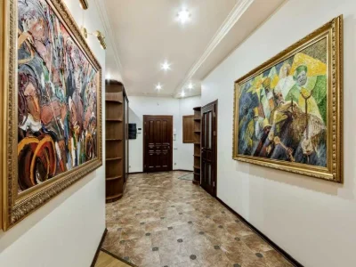Квартира. Київ, Старонаводницька вул.