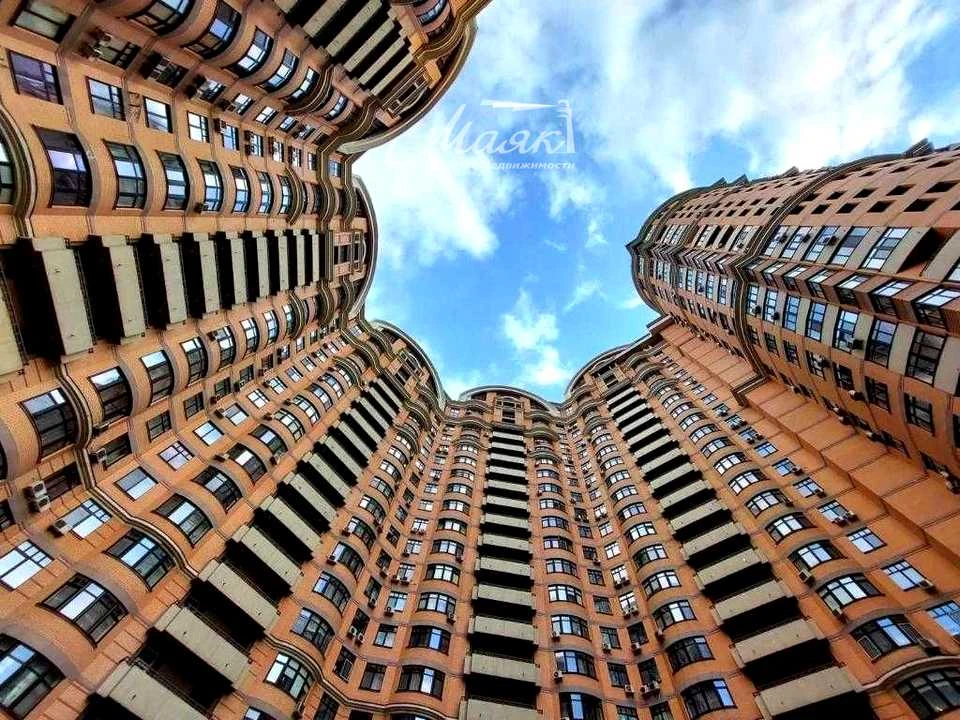 Квартира. Київ, Старонаводницька вул.