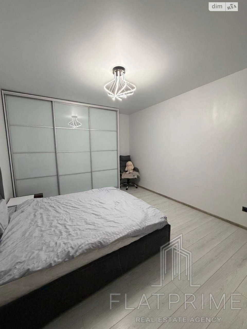 For Sale Apartment Poznyak