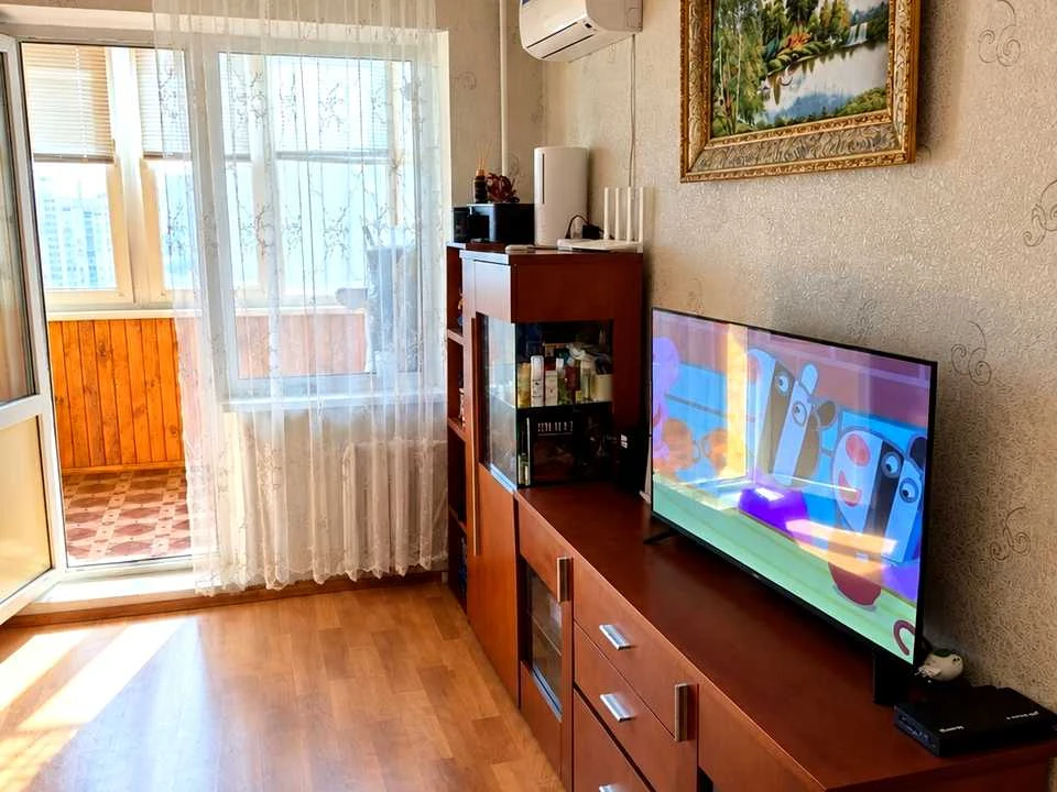 Apartment. Kyiv, Myloslavska St.