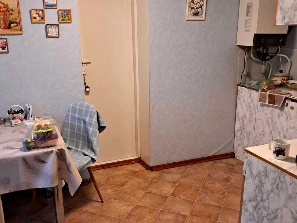 House. Kharkiv, Myru