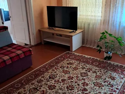 House. Kharkiv, Myru