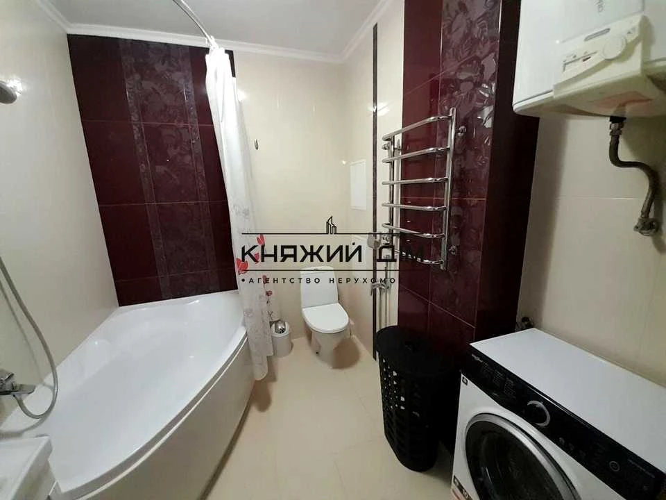 Apartment. Kyiv, Vadima Hetman Street.