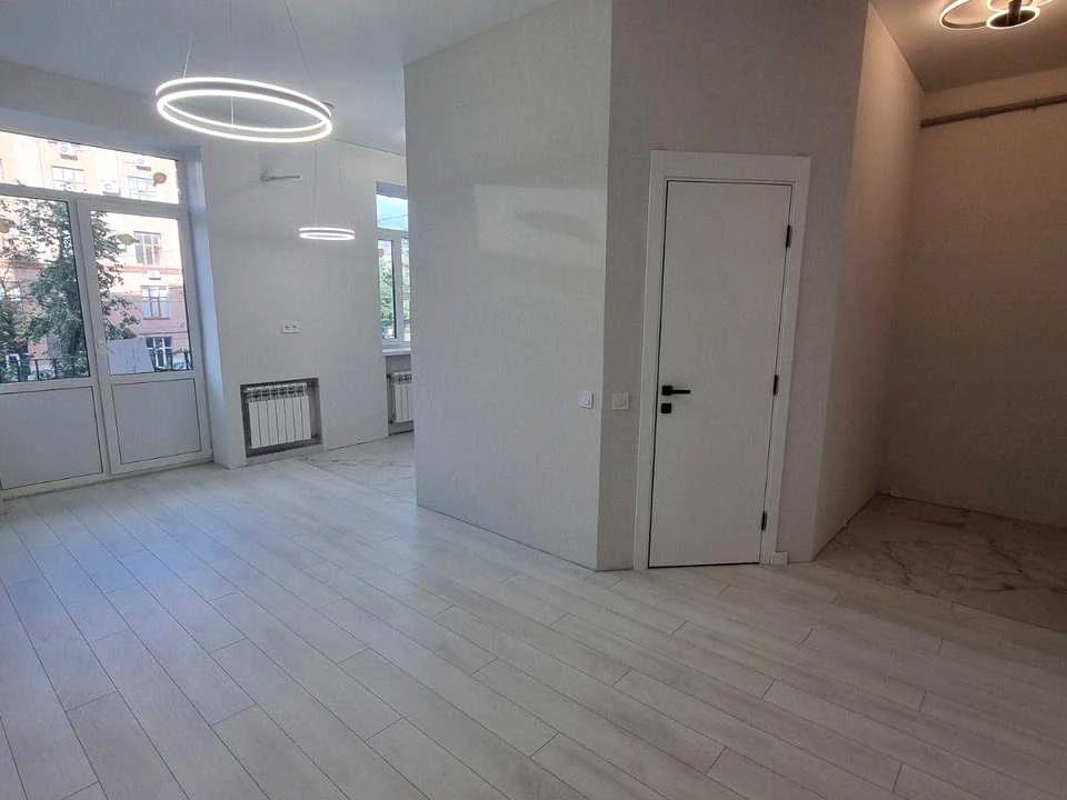 Apartment. Kyiv, Sichovyh Striltsiv St.