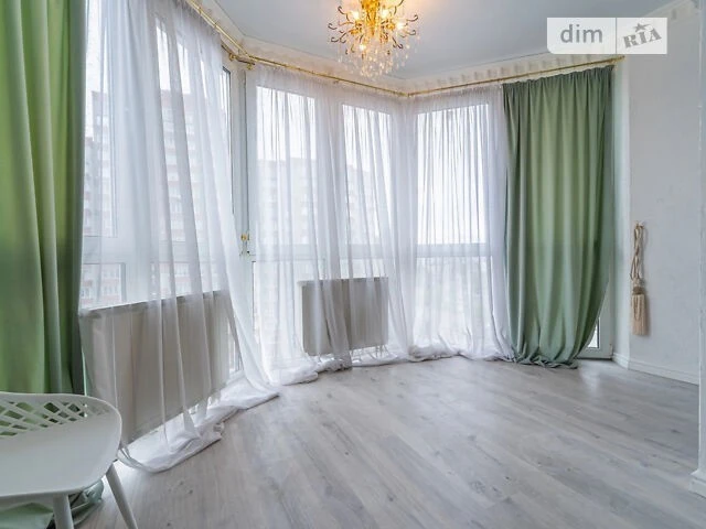 Sale of 1-room apartment 50 sq. m on Volynska Street 9A • ID 346967