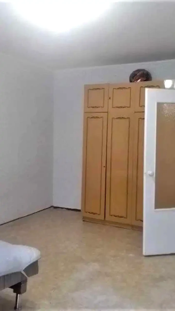 Apartment for sale 1-room 52 m² 2/16 floor.