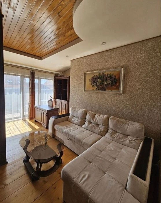 Продаж гарної великої квартири 105м2