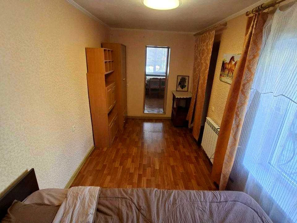 Квартира. Харьков, Золотой Берег ул.