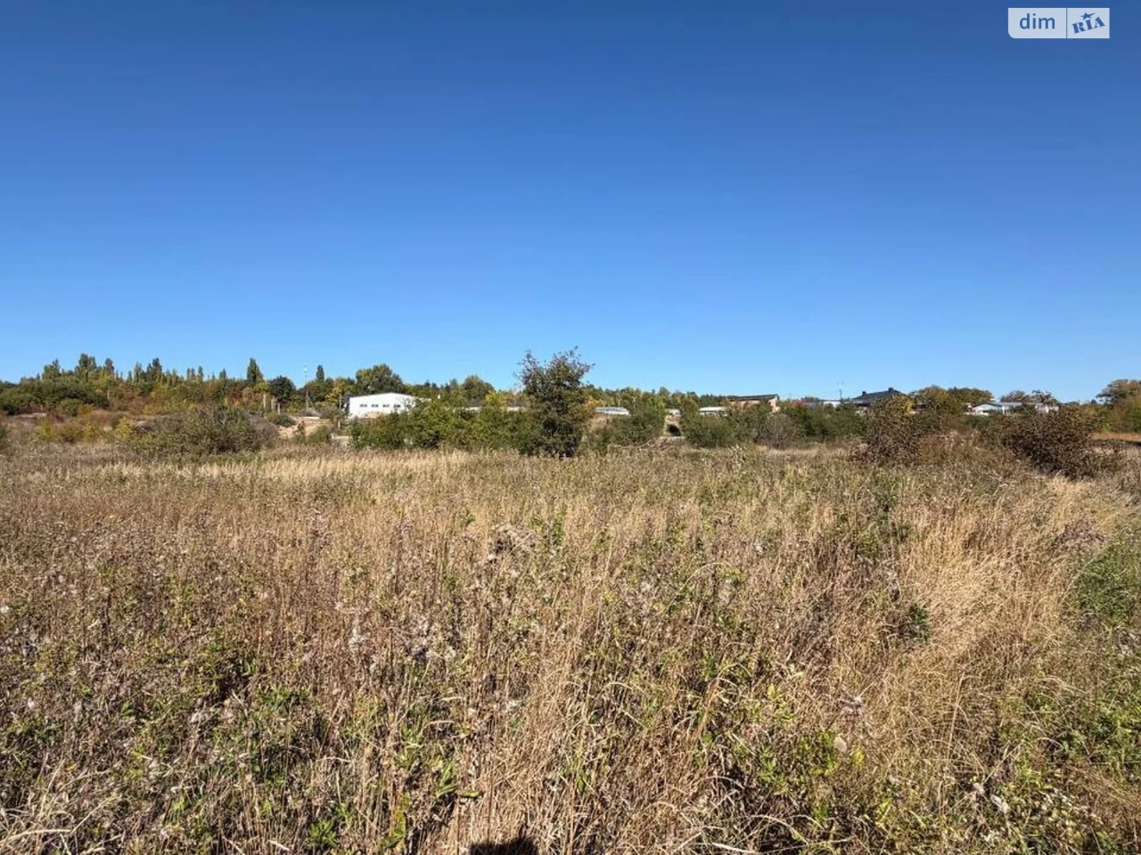 Land for residential construction, Lezneve