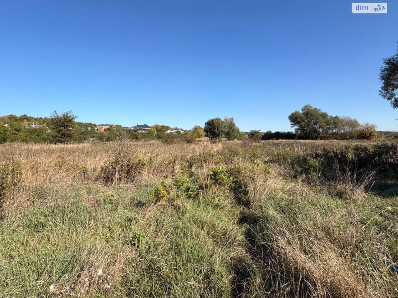Land for residential construction, Lezneve