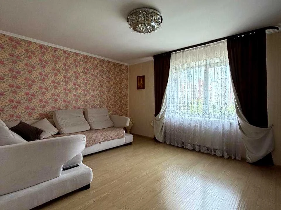 Квартира. Ровно, улица Гайдамацкая
