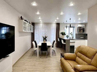 House. Rivne, Zoryany massif